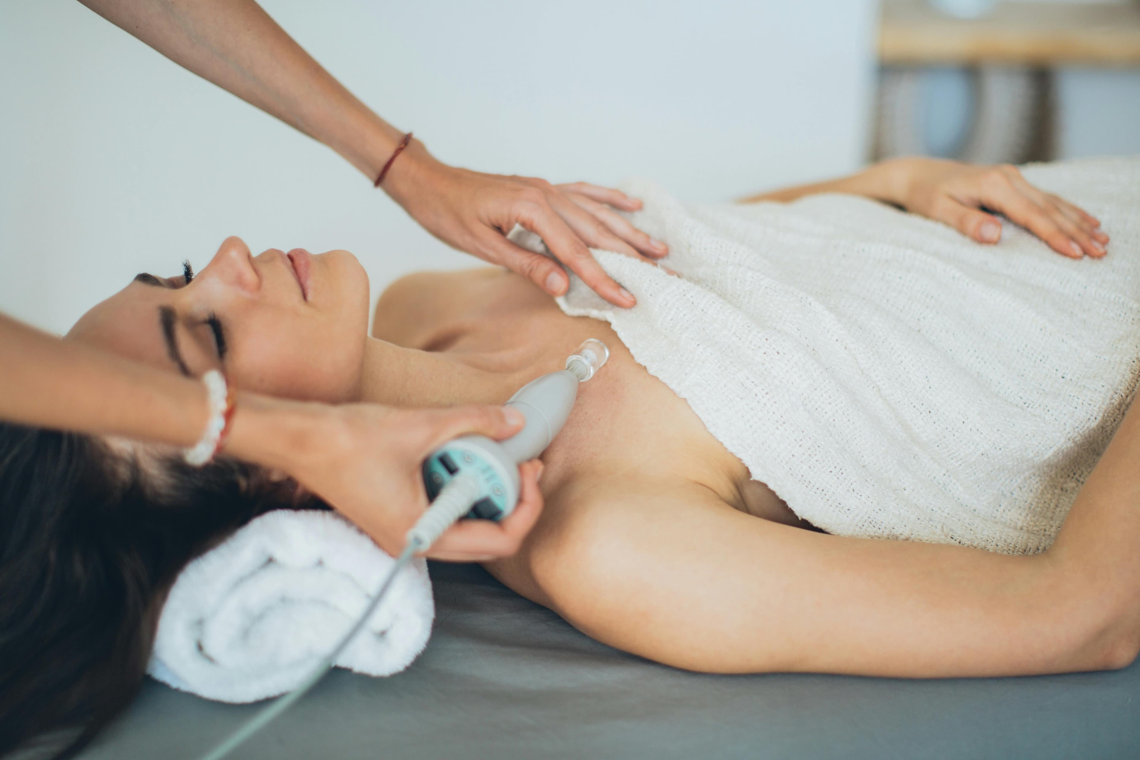 Zero Wave Therapy session